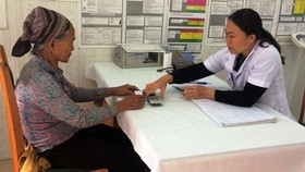 Bị tăng huyết áp, đái tháo đường cũng đổ dồn lên tuyến Trung ương khám bệnh!