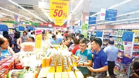 Đa dạng mặt hàng phục vụ Tết Đoan Ngọ