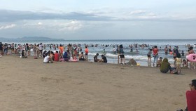 Xử lý nghiêm tình trạng lấy biển làm của riêng