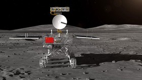 Trung Quốc công bố xe tự hành thám hiểm vùng tối của Mặt trăng