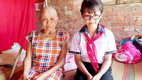 Dì cháu cùng bệnh tật, không tiền chữa trị