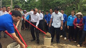 Chống bệnh thành tích trong xây dựng nông thôn mới