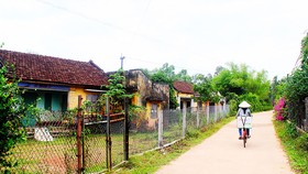 Lay lắt thành cổ