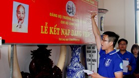 Nhìn thẳng thực trạng công nhân, sinh viên ngại vào Đảng - Bài 1: Băn khoăn, chần chừ