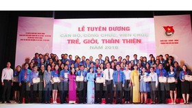 Tuyên dương 76 gương cán bộ, công chức, viên chức trẻ, giỏi, thân thiện