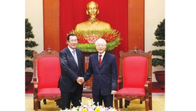 Tổng Bí thư, Chủ tịch nước Nguyễn Phú Trọng tiếp Thủ tướng Campuchia Samdech Techo Hun Sen Ảnh: TTXVN