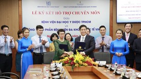 Bệnh viện Đại học Y dược TPHCM ký kết hợp tác với Bệnh viện Vinmec Nha Trang