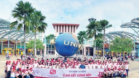 Đoàn 250 khách Phat Dat Group đồng hành cùng TST Tourist tại đảo quốc Singapore trong hành trình trải nghiệm từ ngày 6 đến 9-9-2018