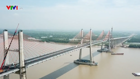 Cầu Bạch Đằng