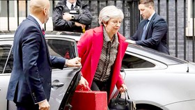 Thủ tướng Anh Theresa May nỗ lực tìm kiếm sự ủng hộ cho dự thảo thỏa thuận Brexit