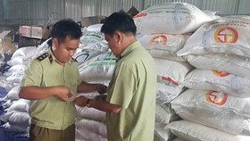 Đường cát nội điêu đứng vì đường lậu