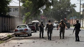 Afghanistan: Taliban chiếm căn cứ quân sự, giết 30 nhân viên an ninh