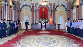 Chủ tịch nước trao quyết định bổ nhiệm 2 Phó Viện trưởng Viện Kiểm sát nhân dân tối cao