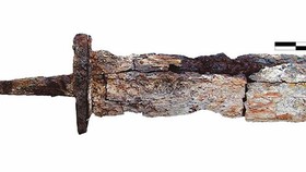 Phát hiện thanh kiếm Viking hơn 1.000 năm tuổi