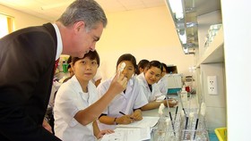 Trông chờ luật hóa việc tự chủ đại học