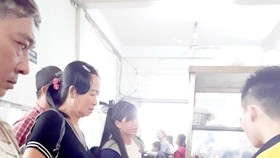 Khó cạnh tranh nổi hàng rong, tại sao?