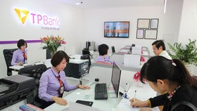 Áp lực lạm phát, lãi suất khó giảm