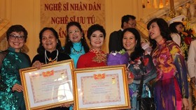 Khổ vì danh hiệu!