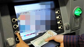 Chiếm giữ hơn 5,7 tỷ đồng tiền chuyển nhầm vào tài khoản