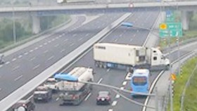 Tăng cường phát hiện, xử lý nghiêm các trường hợp đi lùi, ngược chiều trên cao tốc