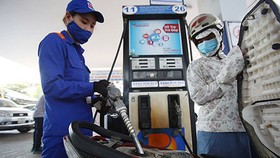Giá xăng, dầu giảm mạnh
