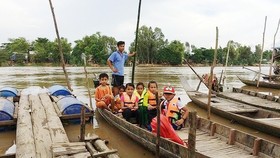 3,9 tỷ đồng học bổng trao cho học sinh nghèo ĐBSCL