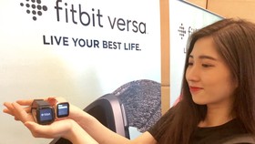 Fitbit Versa được bán tại Việt Nam giá 5,49 triệu đồng
