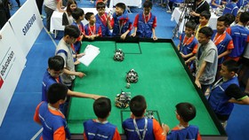 Robot Robotacon là sân chơi trí tuệ và ngày càng quy mô dành cho các em học sinh