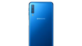 Galaxy A7 màu xanh dương