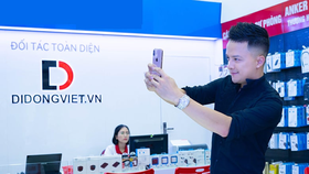 iPhone Xs Max là một món quà hấp dẫn để tặng dịp 20-10