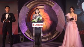 Canon EOS R được giới thiệu tại “Tầm cao mới của nghệ thuật nhiếp ảnh”