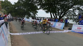 Pha ăn mừng chiến thắng của Lê Nguyệt MInh.