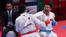 Karate athlete Nguyen Minh Phung (right). (Photo: vnexpress.net)