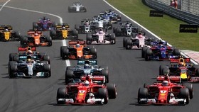 Hanoi is planning to bring the world-famous Formula One car race to the capital, Government Office chairman Mai Tien Dung confirmed on August 30 (Photo: vnexpress.net)