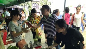 At a safe farm produce fair