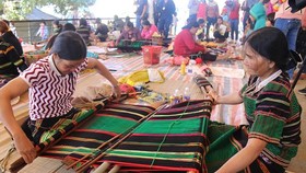The brocade made by ethnic minority people in Dak Nong province