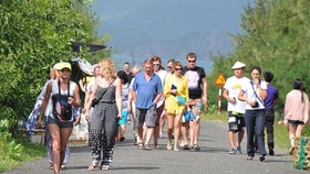 Int’l tourist arrivals to VN increase 21.3 percent in 11 months