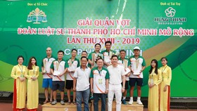 BTC trao giải đôi nam mở rộng. Ảnh: NGUYỄN HOÀNG
