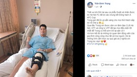 Đình Trọng bày tỏ trên trang cá nhân sau khi phẫu thuật thành công tại Singapore.