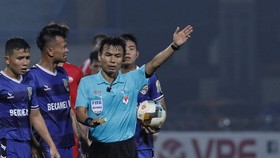 Trọng tài Trương Hồng Vũ. Ảnh: Minh Hoàng