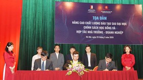 Cần chính sách để hỗ trợ sinh viên lựa chọn học thạc sĩ, tiến sĩ trong nước