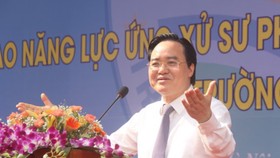 Ông Phùng Xuân Nhạ, Bộ trưởng Bộ GD-ĐT phát biểu tại lễ phát động