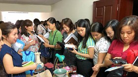 A get-together for members of a freeshop group to directly exchange their unused items