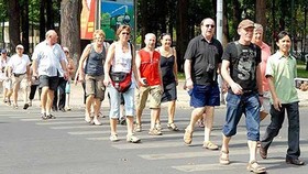 Nearly 100,000 foreigners enjoy lunar new year in HCMC