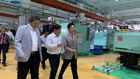 Chairman of the HCMC People’s Committee Nguyen Thanh Phong visited Minh Nguyen Industrial Support Joint Stock Co.
