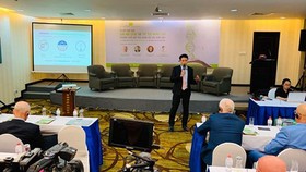 Dr. Cao Anh Tuan delivered his speech in the Genetica Talk conference