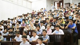 AI applied in finance, medical, education, traffic in Vietnam