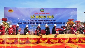 At the ground-breaking cermony (Photo: VNA)
