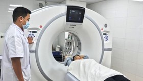 Cancer Hospital employs robots, AI in treating cancer