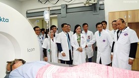 PM urges cancer hospital to improve patients’ satisfaction